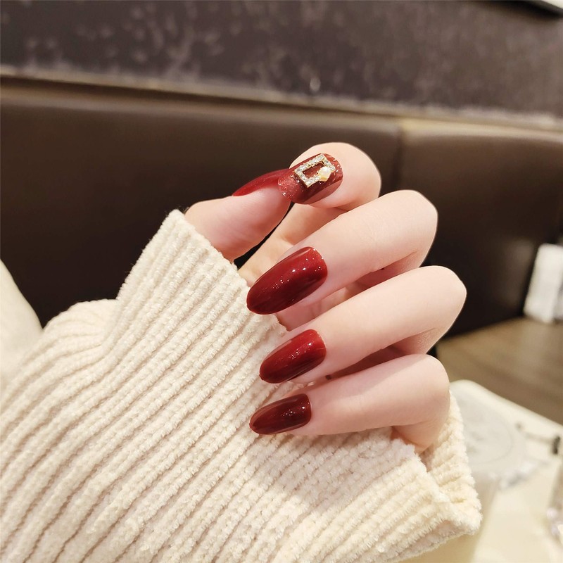 Set of 24 Medium Length Nail Tips for Wedding Party