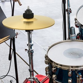 Vaguelly Drum Cymbals Musical Instrument Drum Cymbals Jazz Drum Crash Cymbals Metal Drum Cymbals for Drum Parts Accessories 6 Inches / 15 cm Pack of 2