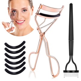 Rose Gold Eyelash Curler with Precision Comb – Professional Volumizing Kit with Extra Refill Pads for Effortless Beauty at Home & On-The-Go.
