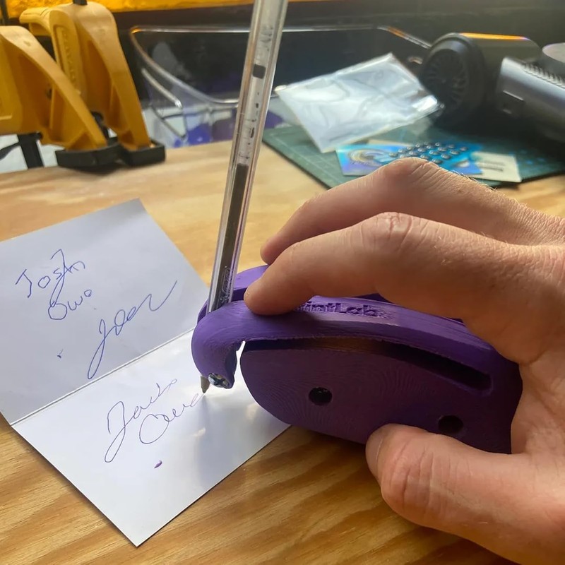 Pencil Grip Handwriting Auxiliary Writing Device and Drawing Equipment Training