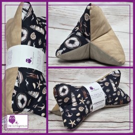 Leseknochen Nackenkissen Maritim bequem und waschbar! Handgestopft und genäht in Deutschland - Nutzbar als Nackenrolle Kissen Nackenrolle (Atlantik)