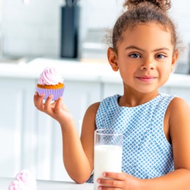 Cupcake Liners for Baking, 100PCS Muffin Liners, Standard Baking Cups Paper, Cupcake Wrappers Non Stick, Greaseproof Cupcake Cups Muffin Papers Holders for Wedding Birthday Party (Purple)