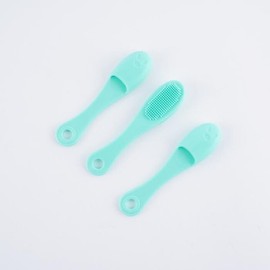 Skin care, pore cleansing, soft brush cleansing / 피부 케어 모공 세정 부드러운 브러쉬 클렌징