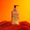 Eveline Cosmetics Brazilianische Körperlotion Shimmer mit Goldglitter & natürlichen Ölen