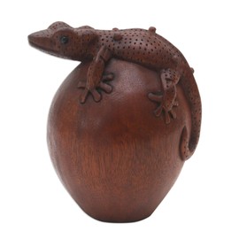 NOVICA Brown Animal Themed Wood Sculpture, Watching Gecko'