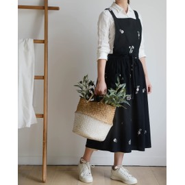 FADUOFA Japanese Cotton Linen Cross Back Apron for Women with Pockets,Fashion Pinafore Dress with Waist Ties