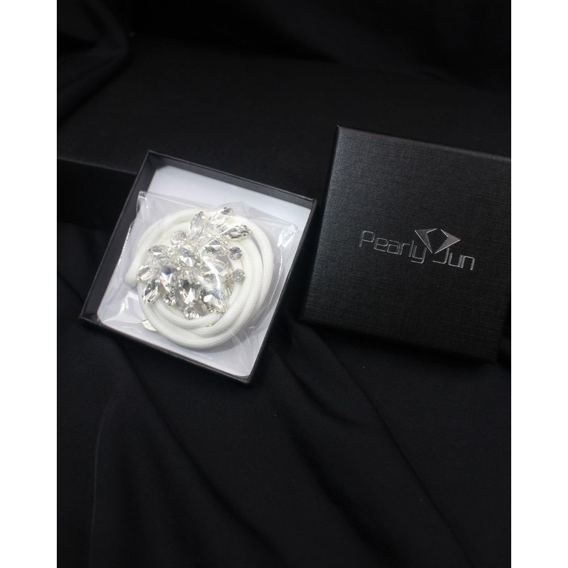 PEARLY JUN Bolo Tie for Men Women Rhinestone Silver Flower