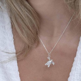 MATERIA by Matthias Wagner Turtle Pendant Silver 925 with Mother of Pearl in Green or White, Mother Of Pearl