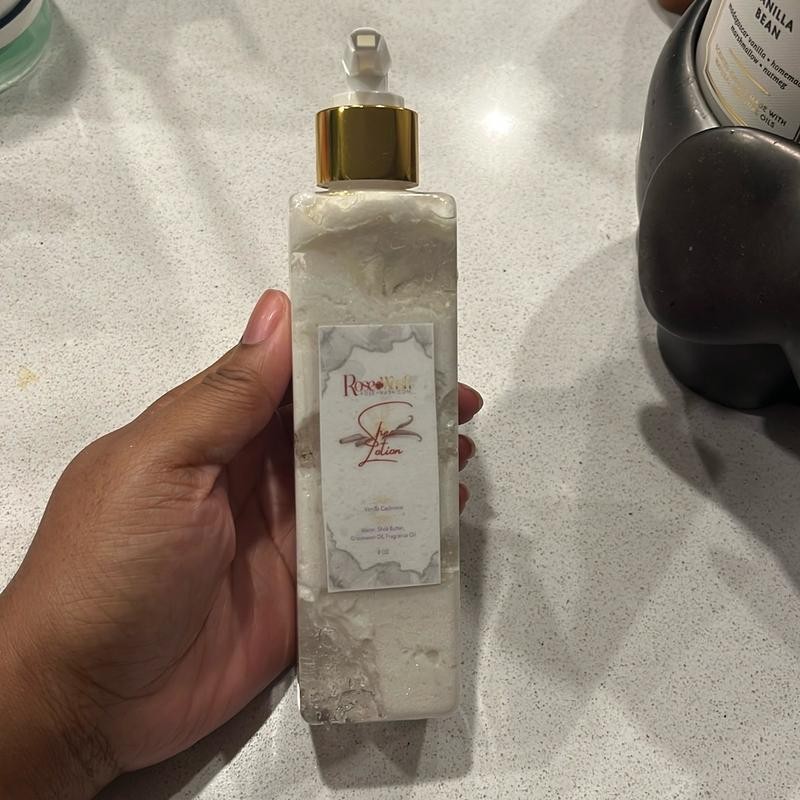 SHEA LOTION - Function: Shea Lotion, Scents: Peach F