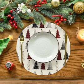 Artoid Mode Red Xmas Trees Merry Christmas Round Placemats Set of 4, 14 Inch Winter Round Table Mats for Dining Decoration