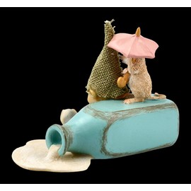 Pixie Leprechaun Figurine - Too Much Milk Stolen | Gnome Gnome Decoration