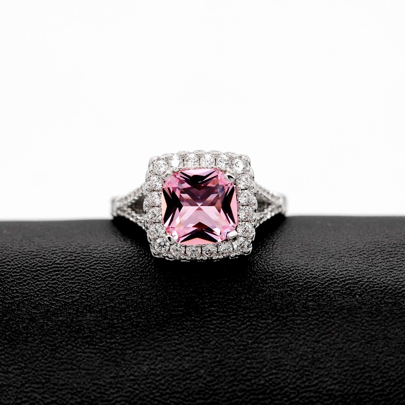 Uloveido Charm Sparky Square Pink Cubic Zirconia Wedding Ring for
