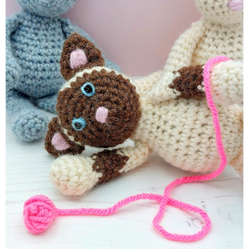 Crochet Kit - Kittens Amigurumi Crochet Materials and Pattern