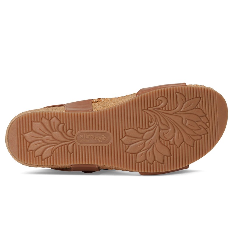 Eurosoft Women's Gypsy Flat Sandal, Luggage, 9