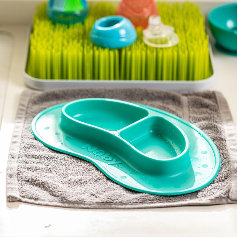 Nuby Sure Grip Miracle Mat 2-Section Plate - Toddler Suction