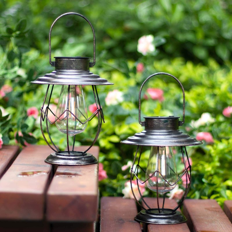 2 Pack Solar Lanterns Outdoor Hanging Solar Lights Decoration with