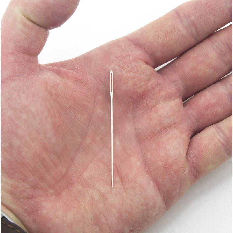 A Pair of Easy to Thread Large Opening Hand Sewing
