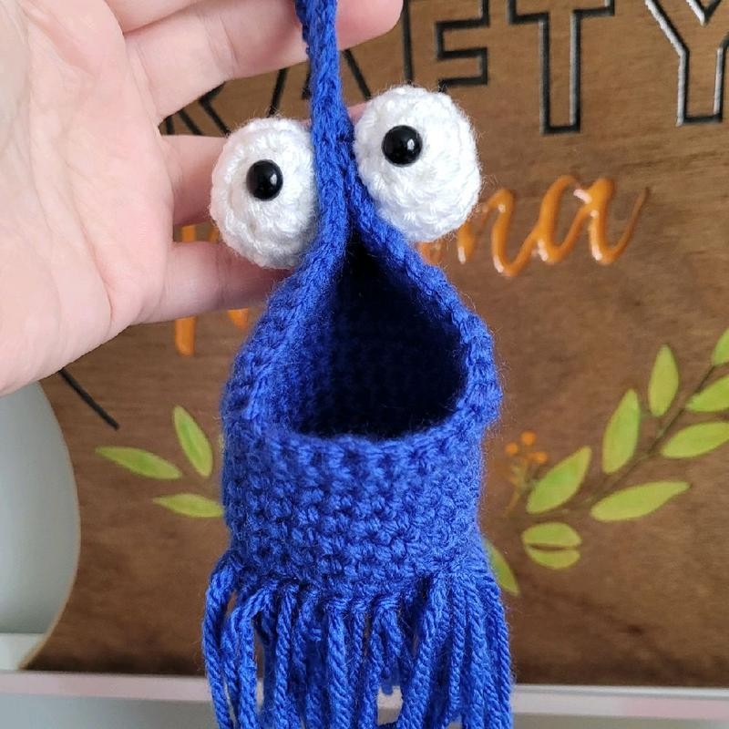 Crochet Yip Yip Mini Hanging Basket by Crafty Mama, Decorative,
