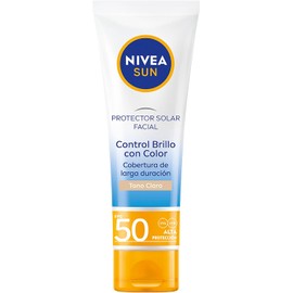 Protector Solar Facial NIVEA SUN Control Brillo Tono Claro, Cobertura de Larga Duración FPS 50+ 50ml