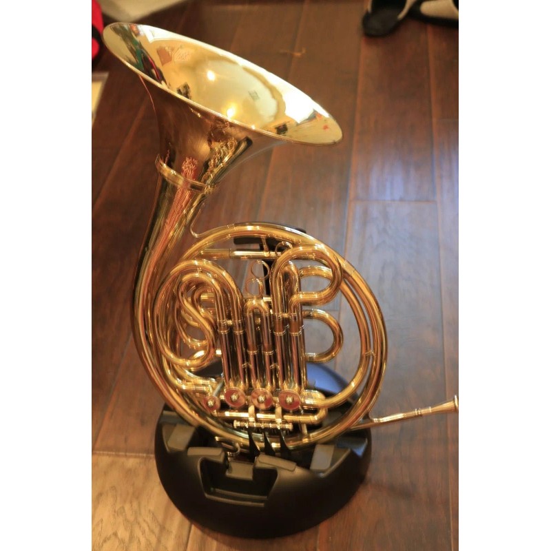 Peak Stands The Dome-French Horn Stand