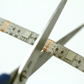 HIKENRI 1M/3.3ft Battery Powered LED Strip Lights, Flexible Color Changing RGB LED Light Strip, TV Backlight Background Lighting