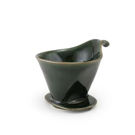 Zero Japan - Bee House Pour Over Coffee Dripper - Lead-Free & Cadmium-Free Ceramic Coffee Maker with Elegant Peek Hole, Drip Cone Brewer Coffee Gift, Brewing Accessories - Antique Green, Standard Size