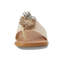 Andre Assous Womens Novalee Slip On Sandal Featherweight Summer Essentials Luxury Leather Flip Flop, Crème, 8