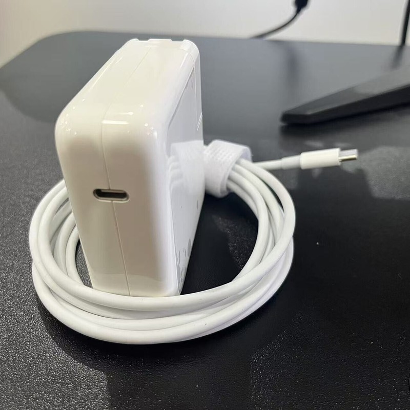 Adapter Charger for MacB Pro &MacB Air with 61W Type-C