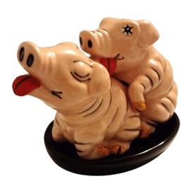 Salt and Pepper Shaker Set, Salt and Pepper Shakers, Ceramic, "The Funny Pigs"