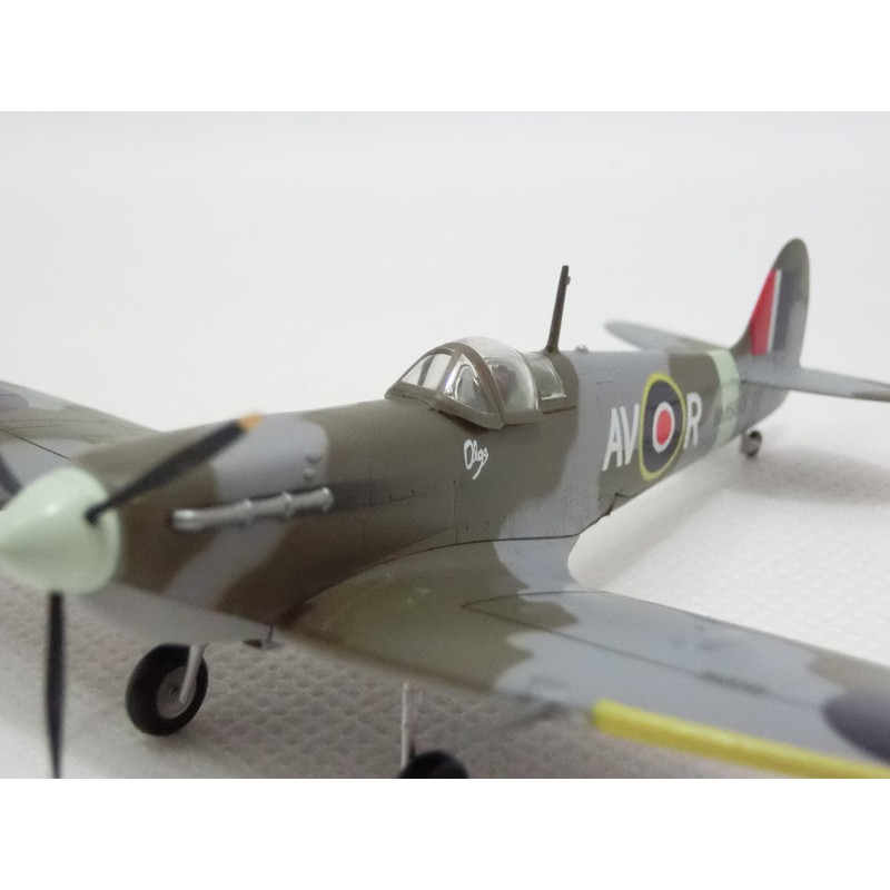 EASY MODEL 1/72 スーパーマリン スピットファイア Mk.Vb 標準翼型 1942 第121イーグル飛行中隊 プラスチック製