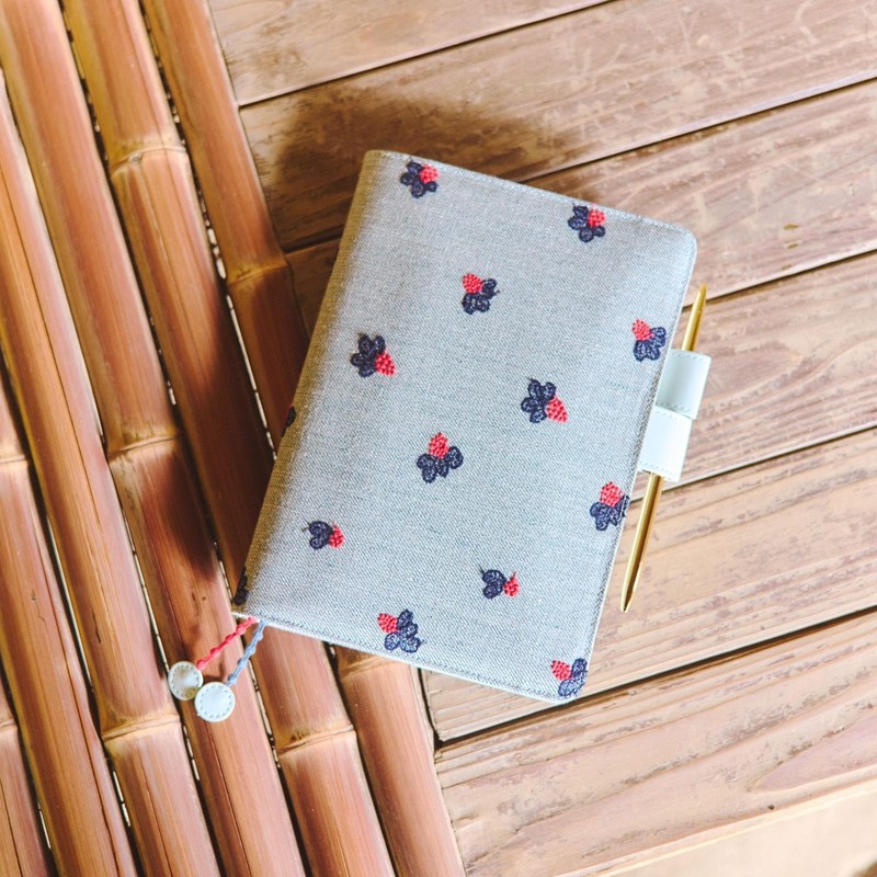 Almost daily Notebook Cousin (A5) Notebook Cover Mina Perhonen/Light berry
