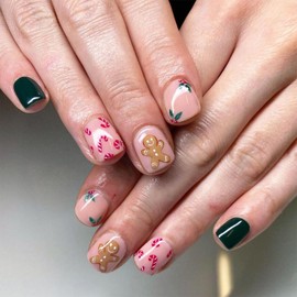 Christmas Press on Nails Short Square Fake Nails Cute Gingerbread Candy Acrylic Nails Winter Xmas Glossy Glue on Nails Reusable Full Cover Stick on Nails for Women