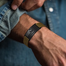 GLITTO Initial Bracelet for Men Boys, Green Elastic Stretch Band American Flag Wrist Bracelets Jewelry Valentines Christmas Gifts Kids Teen Boy Teenage Him Age Pulsera Para Hombre Letter X