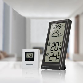 Bresser weather station radio with outdoor sensor Meteo Temp and date display for indoor and outdoor temperature with weather trend display