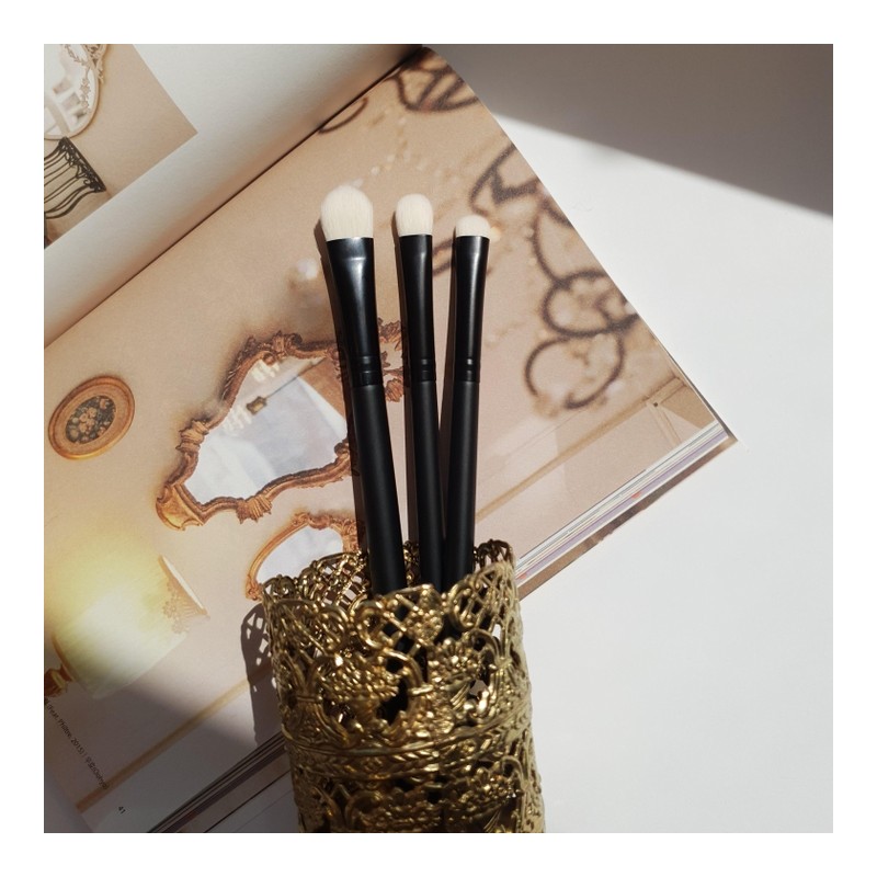 Matte Black Eye Base Brush / 매트블랙 아이베이스 브러쉬
