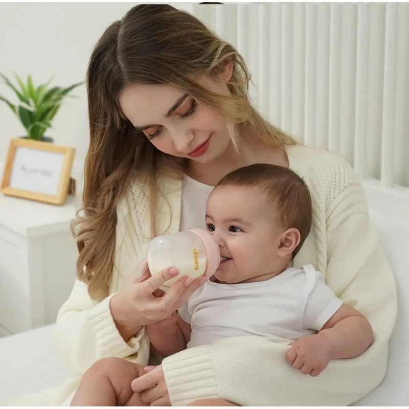 Oberni Baby Bottles with Off-Centered Natural Flow Nipple for 0+