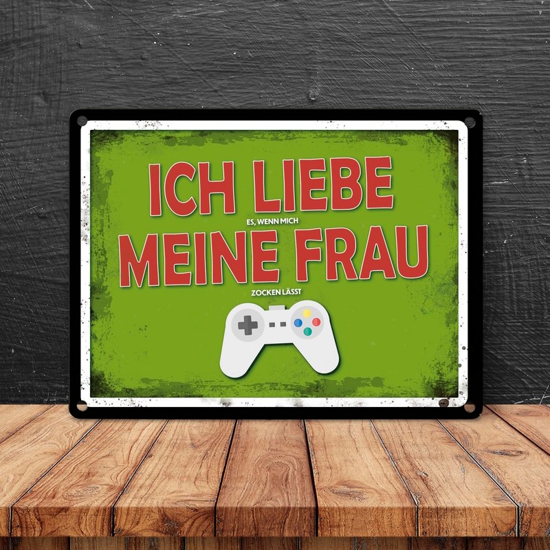 Metal Sign with Gamer Motif and Saying: Ich liebe es