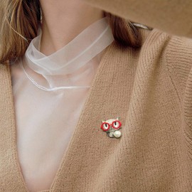 Cute Cat Brooch Pin Red Glasses Fortune Cat with Imitation Pearl Lapel Pin Silver