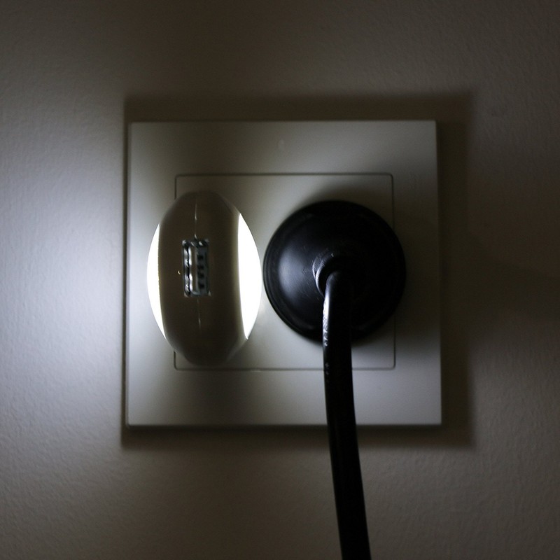 Omeet Portable Plug-in 0.7W Travel LED Night Light - 2