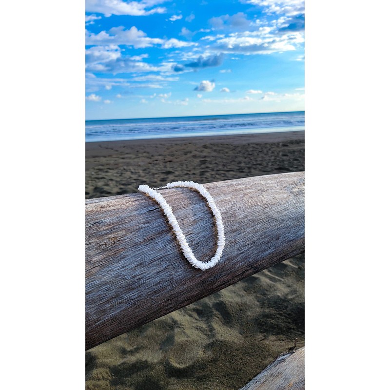 BlueRica Puka Chip Shells Necklace (22 Inches)