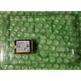 Western Digital 1 - One Western Digital  SSD Tested 256 GB PCIe Gen4*4 NVMe SSD with Clam Shell