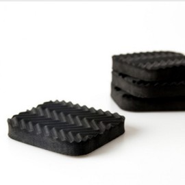 Black 12-Pack Anti-Vibration Pads for Electronics & Furniture Level 5ea