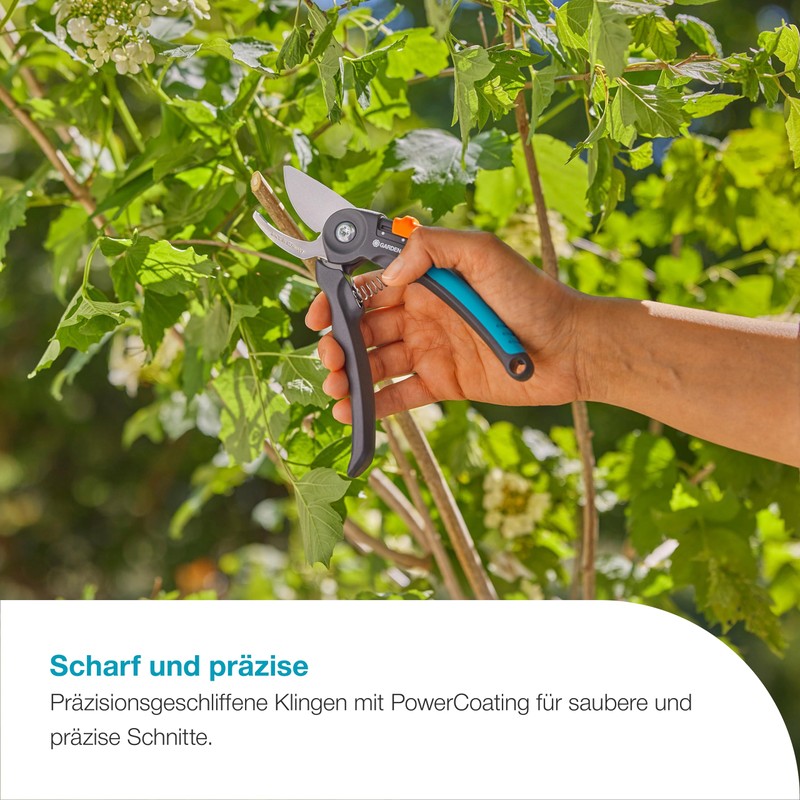 Gardena PremiumCut Bypass Pruner for Fresh Wood 22mm Cutting Diameter