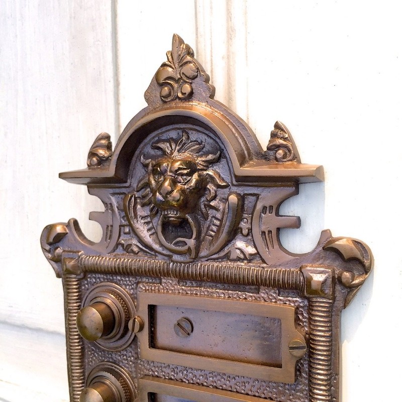 Antikas – Doorbell for 2 Floors in the style of