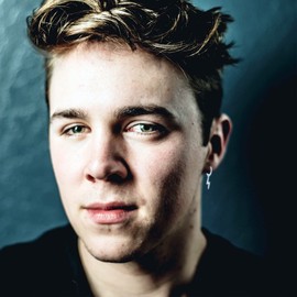 ENTREPLATA Sterling Silver Flash Earrings. Silver Hoop Earrings with Flash Pendant. Original Hoop Earrings for Women, Girls, Men and Boys, Unisex. Creole Earrings with Flash Pendant, Sterling Silver,