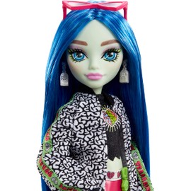 Monster High Ghoulia Yelps Posable Doll (10.3 in) with Blue Hair, Pet and Accessories