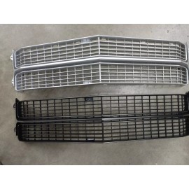 Unbranded 1970 Chevelle, El Camino Reproduction SS or Malibu grille (black or silver)