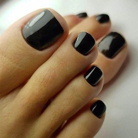 Outyua Glossy Toenails Short Square Press On Tonail Cute Solid False Toe Nails Summer Feet Fake Nails with Designs for Women and Girls 24pcs (Black)