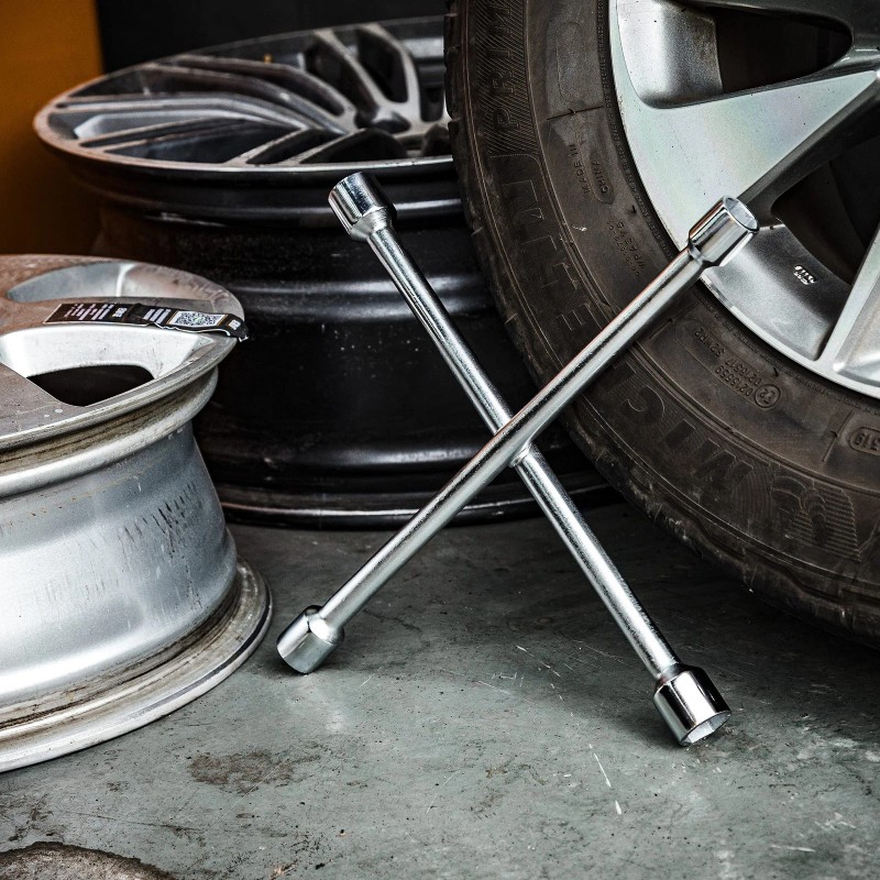 Cartman 14 Inch Universal Heavy Duty Lug Wrench 4 Way