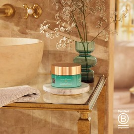 RITUALS Body Scrub The Ritual of Karma - Body Scrub with Lotus, White Tea, Salt and Sea Minerals - 94% Ingredients of Natural Origin - 300g